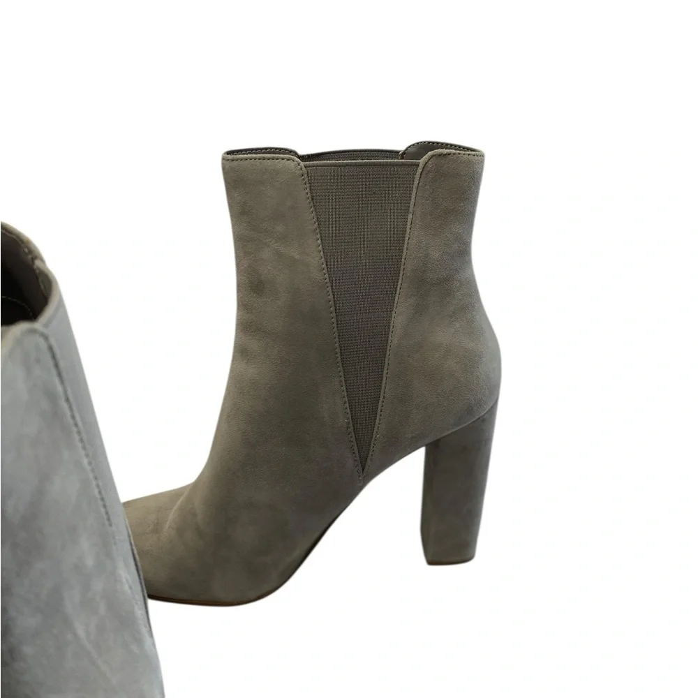 Steve Madden Suede Leather Ankle Effect Preppy Almond Toe Booties 7.5 Stone Gray